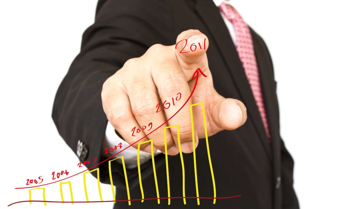 الاستثمار طويل المدى والقصير المدى في 2026 | أيهما يحقق أرباحًا أعلى؟